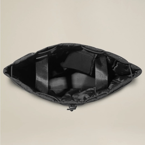 BEYOND YOGA Convertible Gym Bag Black NWT - Picture 7 of 12